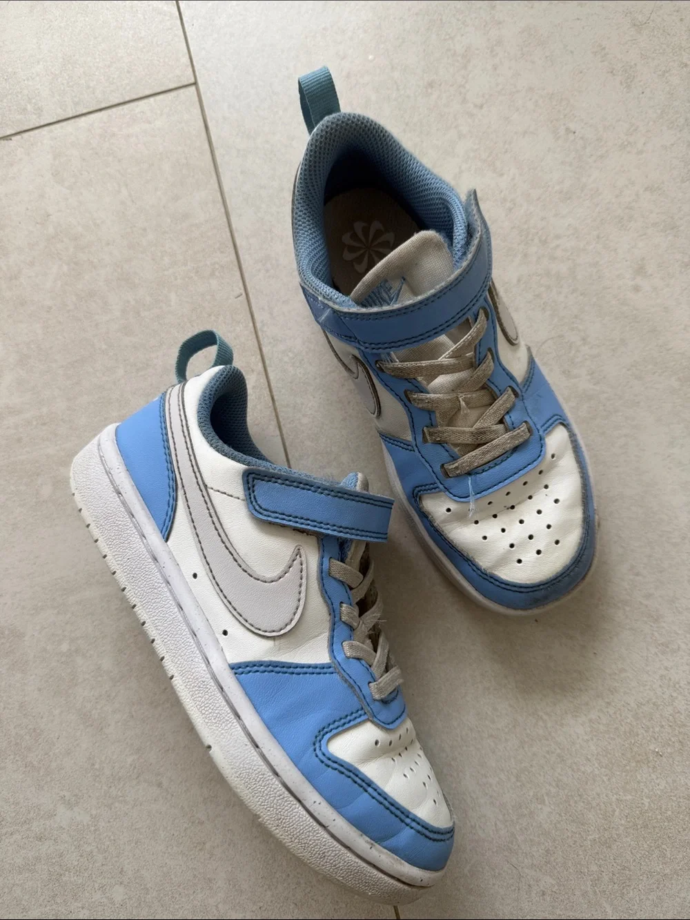 Nike Kids White and Light Blue Dunk Low-Top Sneakers